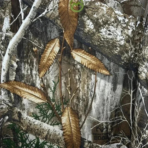 Magellan Size Medium RealTree Edge Camouflage Camo Shirt Outdoors Hunting Green - Picture 5 of 6